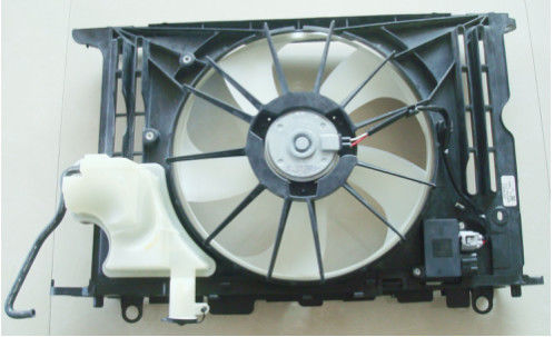중국 자동 전기 냉각팬, 수리용 부품시장 전기 방사기 팬 80 x 80 x 32mm 협력 업체